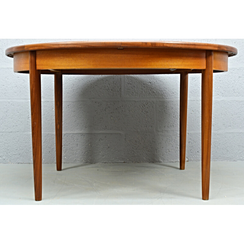 Mid-Century Teak Circular Extendable Fresco Dining Table by G-Plan   