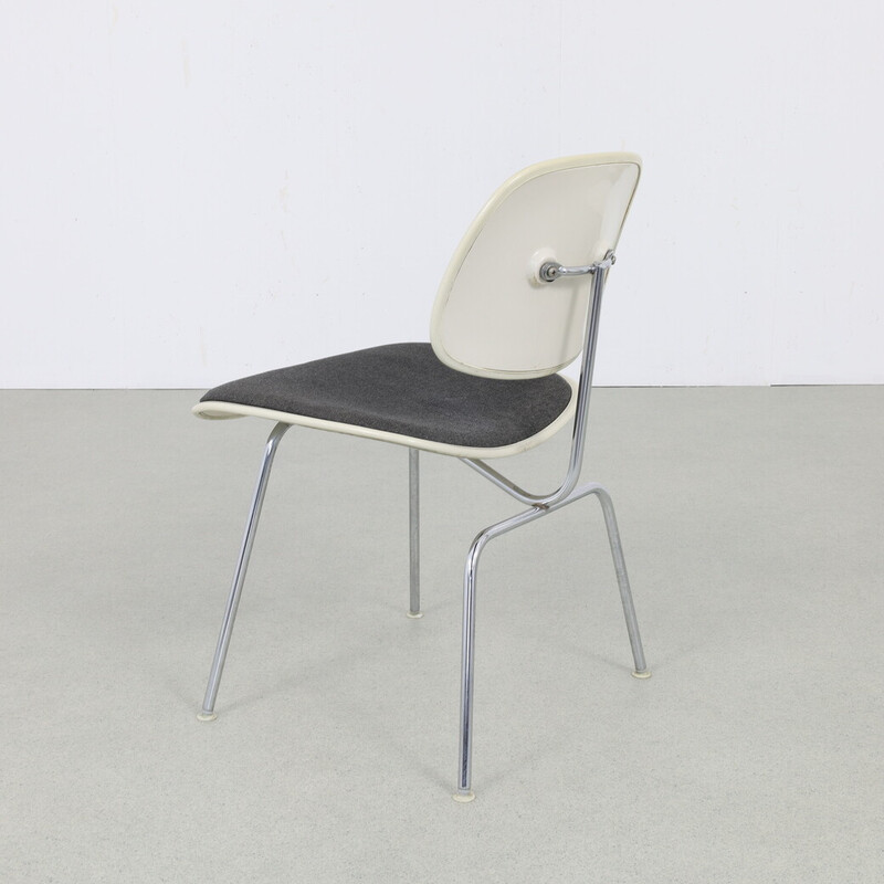 Vintage chair by Charles and Ray Eames for Herman Miller, 1970