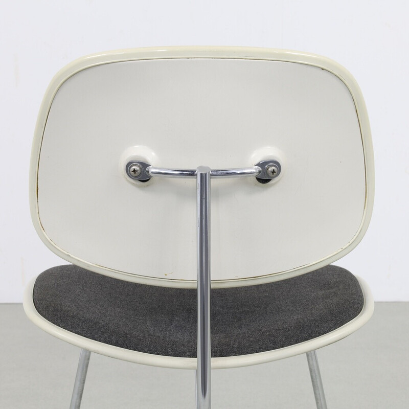 Vintage chair by Charles and Ray Eames for Herman Miller, 1970