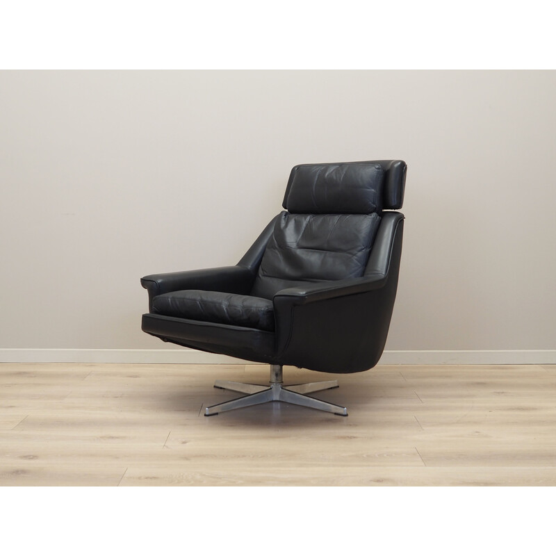 Vintage swivel armchair in metal and natural leather by Werner Langefeld for Esa