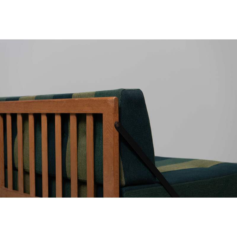 Vintage model 192 sofa bed in solid oak by Børge Mogensen for Fredericia, Denmark 1955