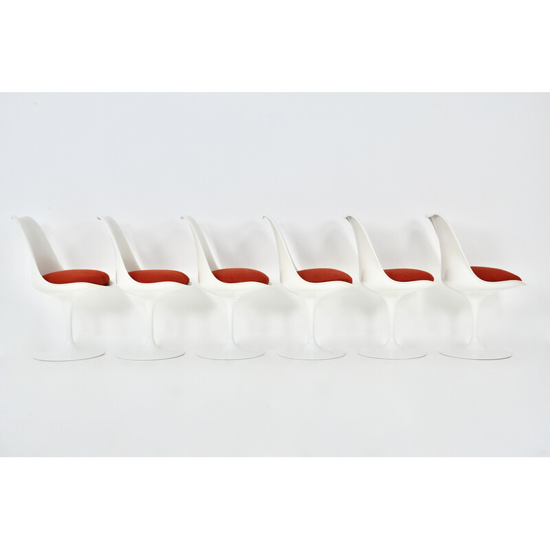 Set of 6 vintage Tulip fiberglass and aluminum dining chairs by Eero Saarinen for Knoll International, 1970