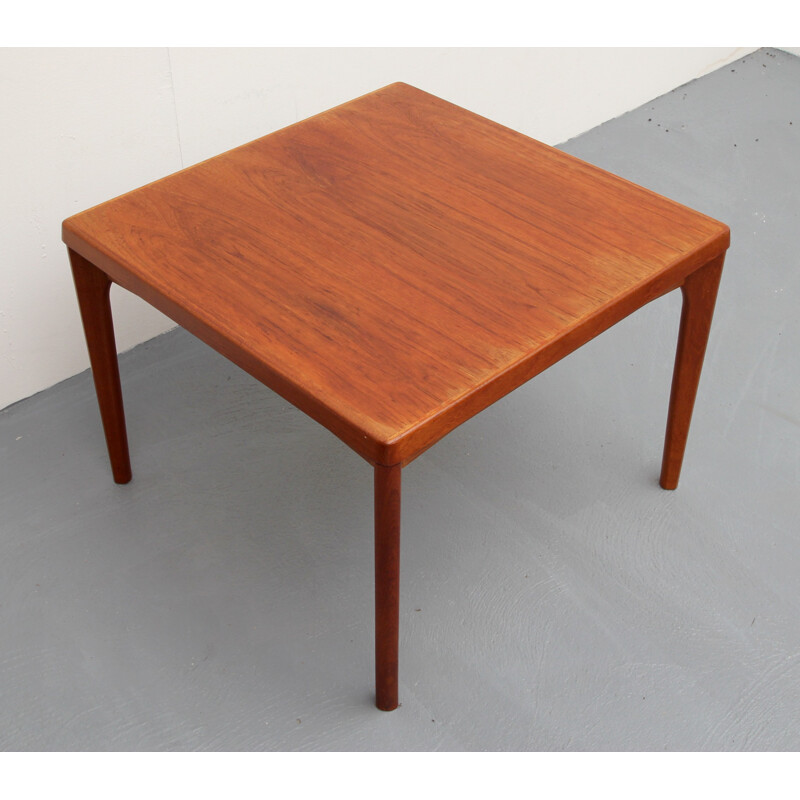 Table basse carrée en teck de Henning Kjaernulf pour Vejle Mobelfabrik - 1960