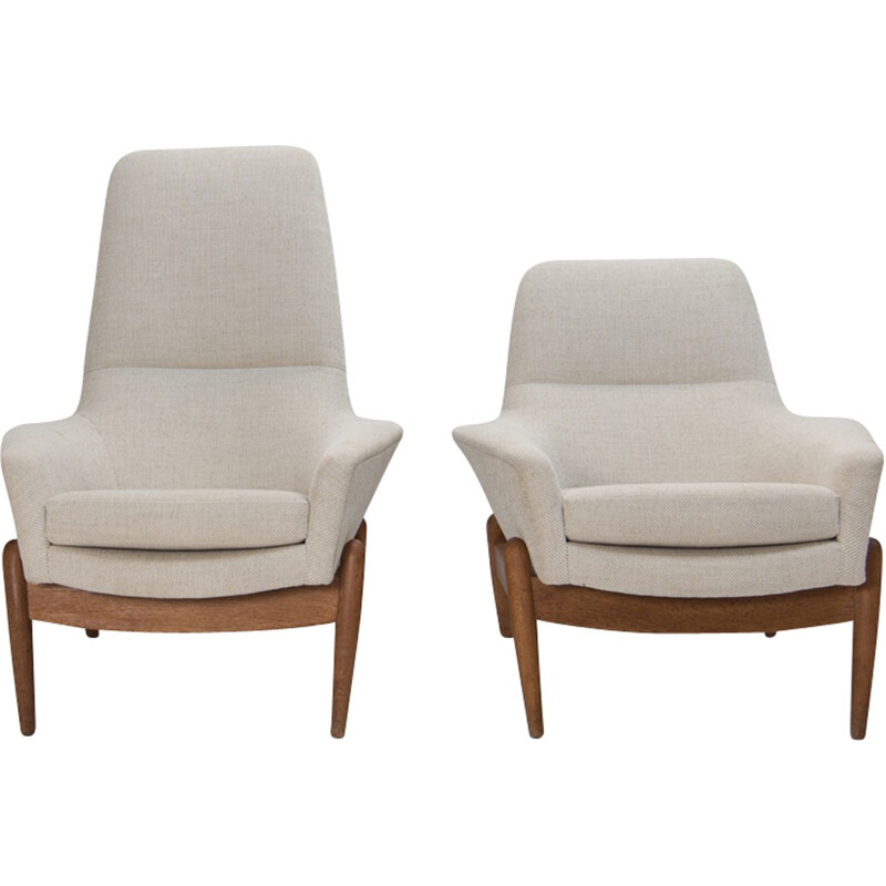 Pair of beige woolen and oakwood easy chairs designed by IB Kofod Larsen - 1960s