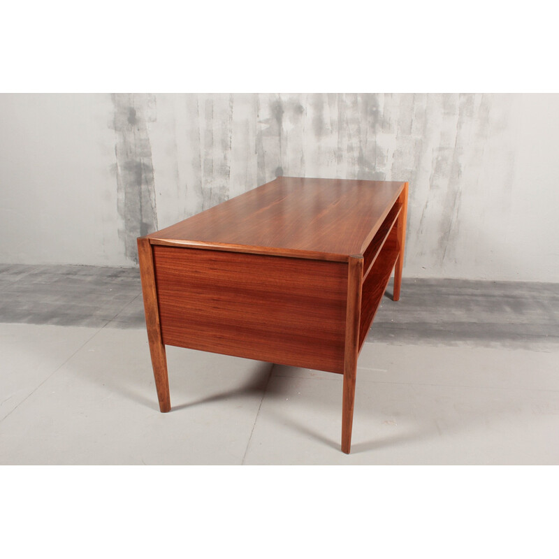 Bureau vintage en noyer de Wilhelm Renz, 1960