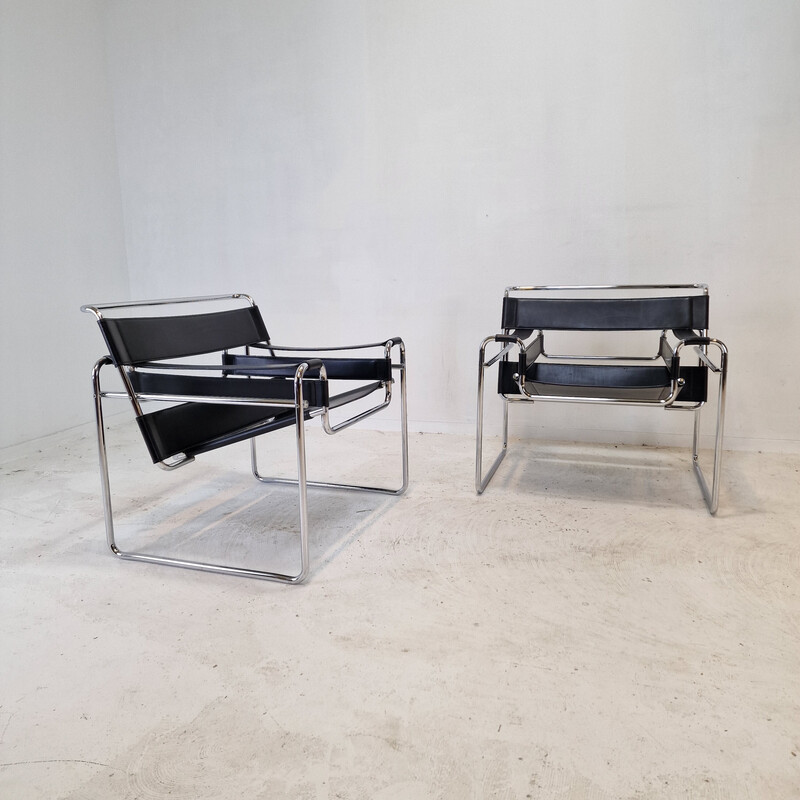 Pair of vintage Wassily armchairs in chrome steel and black leather by Marcel Breuer, Italy 1990