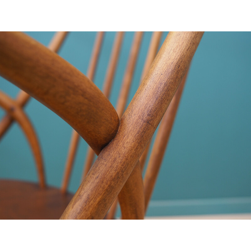 Vintage IW2 chair in beech by Illum Wikkelsø for Niels Eilersen, Denmark 1960