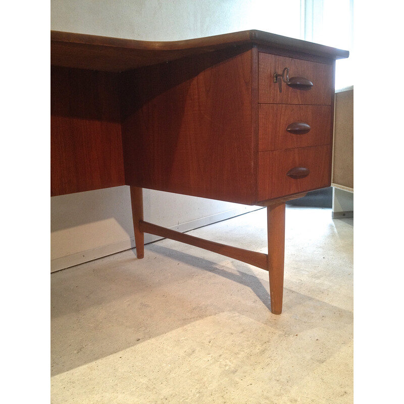 Danish desk with storage areas by Peter Løvig Nielsen - 1950s