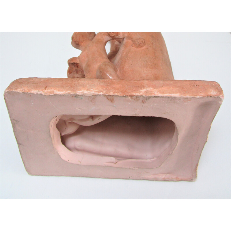 Plâtre vintage "femme et enfant" à patine terracotta, 1960