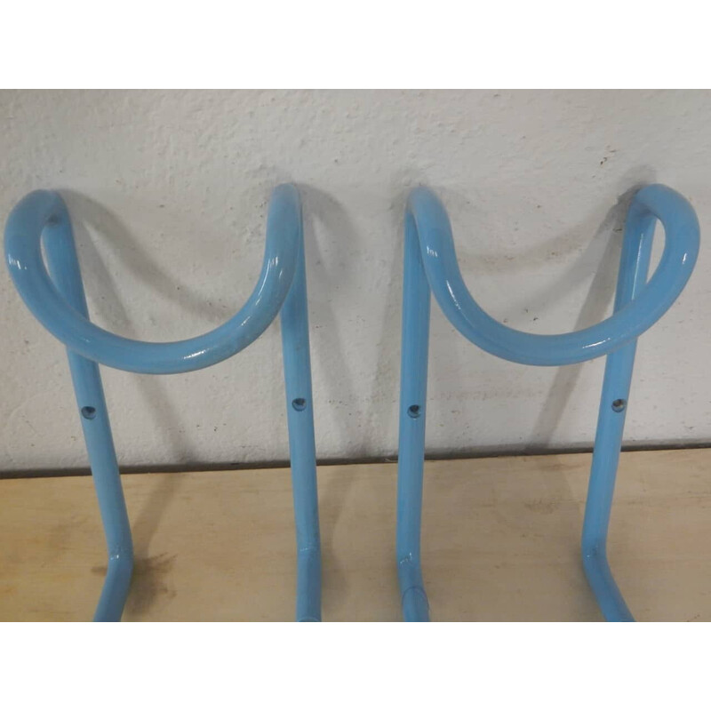 Pair of vintage light blue and blue metal hangers, 1980