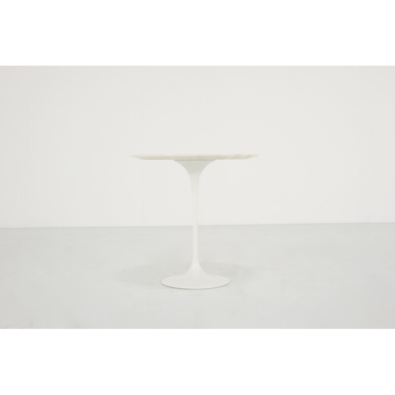 Vintage "Tulipe" side table in marble and metal by Eero Saarinen for Knoll International, 1960