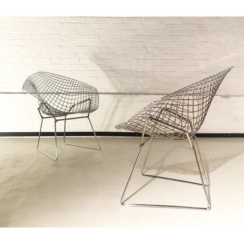 Pair of vintage Diamond armchairs by Harry Bertoia for Knoll