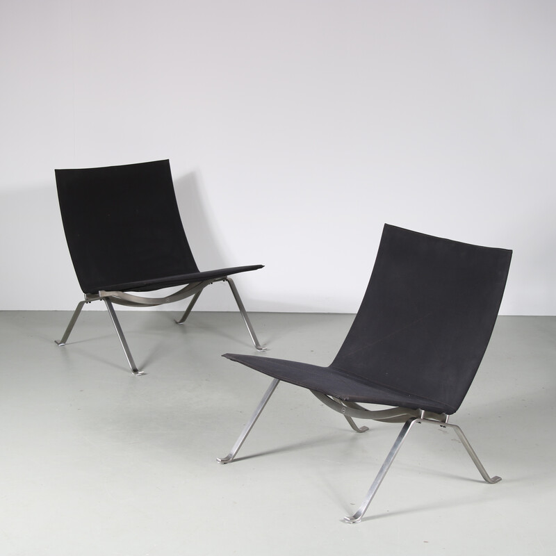 Paire de chaises vintage PK22 en métal chromé et toile noire par Poul Kjaerholm pour Fritz Hansen, Danemark 2010