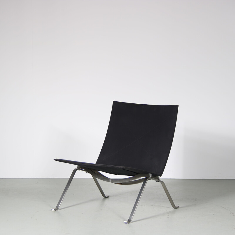 Pair of vintage PK22 chairs in chrome metal and black canvas by Poul Kjaerholm for Fritz Hansen, Denmark 2010
