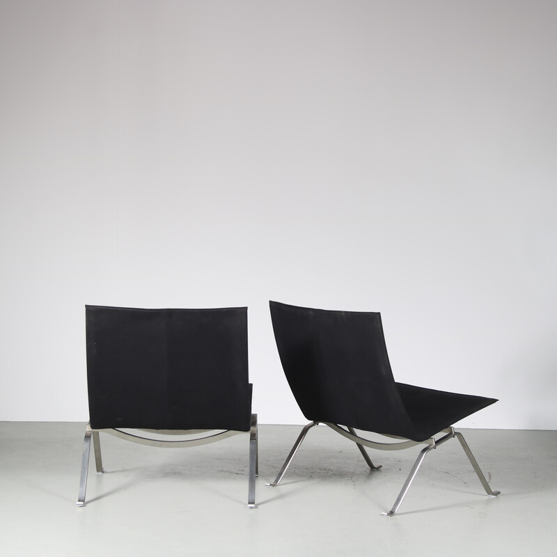 Paire de chaises vintage PK22 en métal chromé et toile noire par Poul Kjaerholm pour Fritz Hansen, Danemark 2010