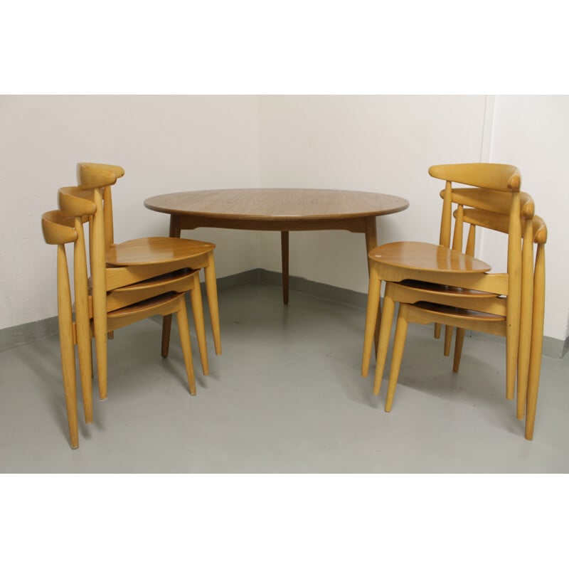 "Heart" set of dining room by Hans Wegner for Fritz Hansen - 1960s