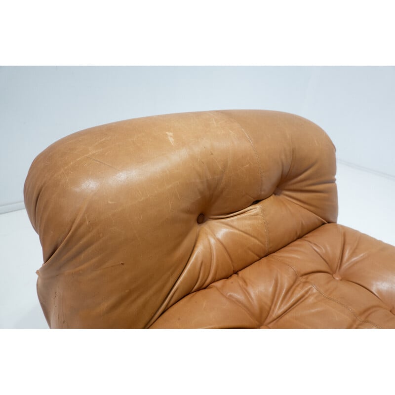 Cadeira lounge Soriana vintage em pele original da Tobia