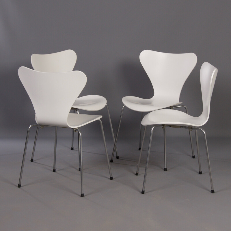 Juego de 4 sillas vintage mariposa de madera blanca de Arne Jacobsen para Fritz Hansen, 2008