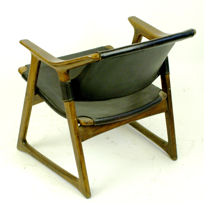 Fauteuil lounge en chêne et en cuir scandinave par Rastad - 1960