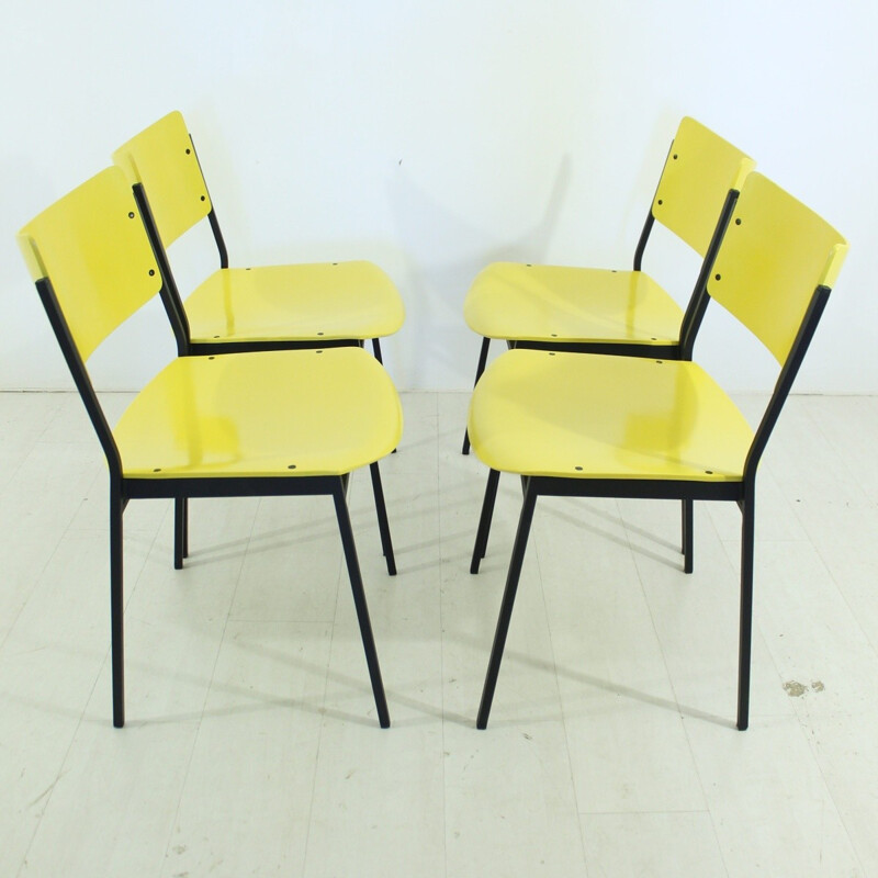 Ensemble de 4 chaises à repas vintage jaunes - 1960