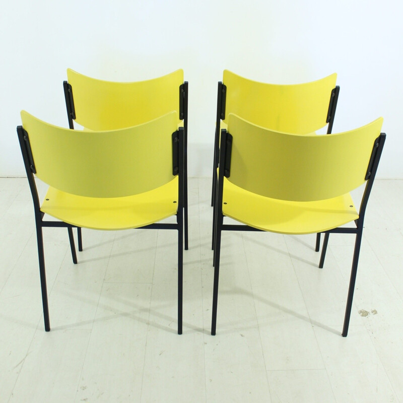 Set of 4 vintage yellow dinning chairs - 1960s