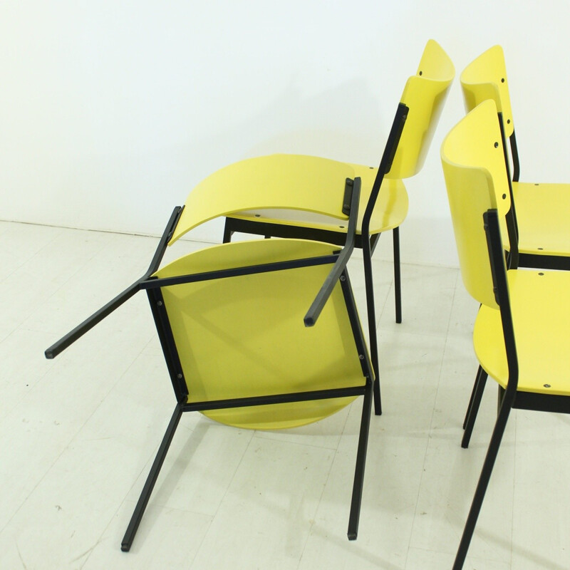 Ensemble de 4 chaises à repas vintage jaunes - 1960