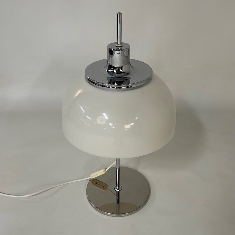 Lámpara de mesa vintage de Harvey Guzzini, Italia 1970