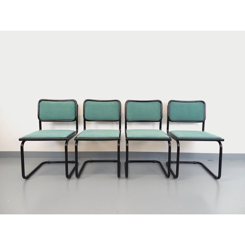 Set van 4 vintage zwarte metalen stoelen van Marcel Breuer