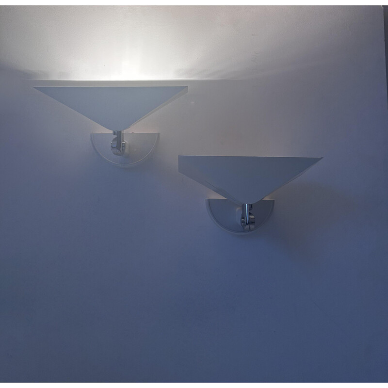 Par de candeeiros de parede orientáveis vintage em metal lacado branco e cromado para Martini Fratelli, Itália 1980