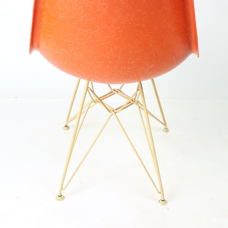 Chaise coquille vintage en fibre de verre orange de Charles et Ray Eames pour Herman Miller, 1960