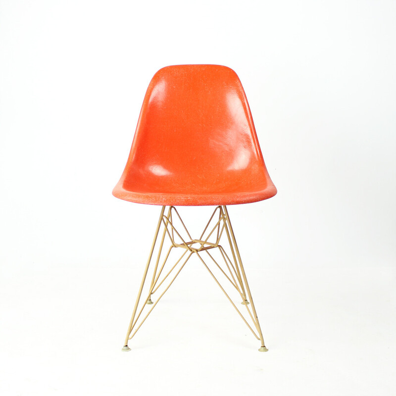 Vintage orange fiberglass shell chair by Charles and Ray Eames for Herman Miller, 1960