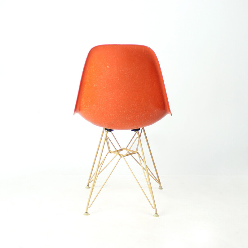 Vintage orange fiberglass shell chair by Charles and Ray Eames for Herman Miller, 1960