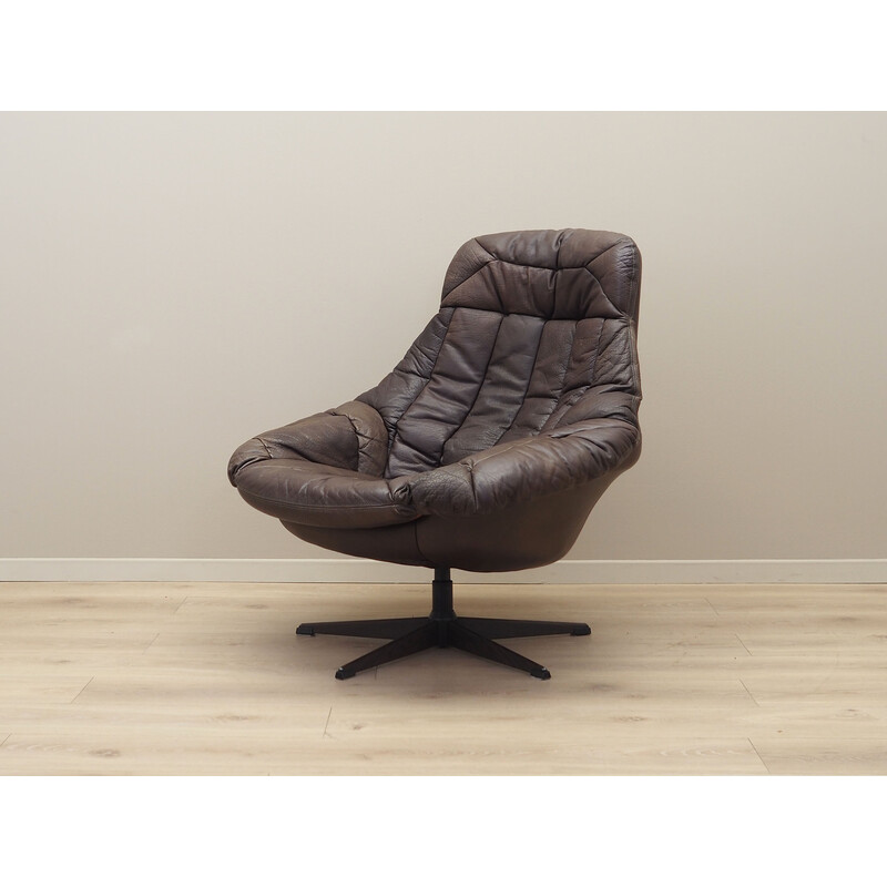 Vintage leather swivel armchair by H. W. Klein for Bramin, Denmark 1960