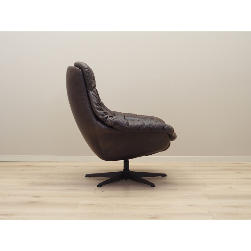 Vintage leather swivel armchair by H.W. Klein for Bramin, Denmark 1960