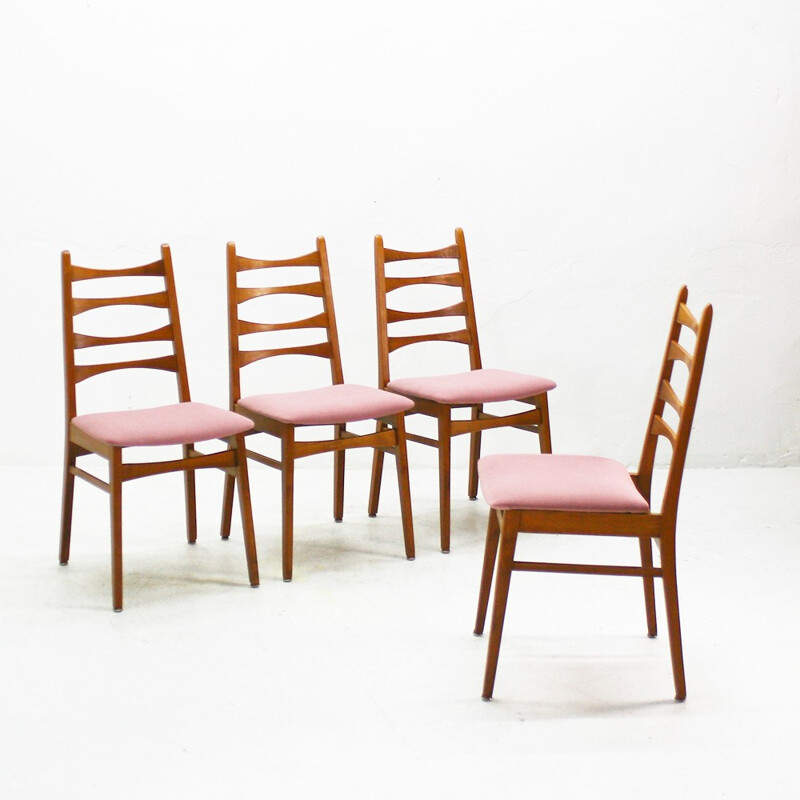 Set of 4 pink dining chairs in beechwood - 1950s