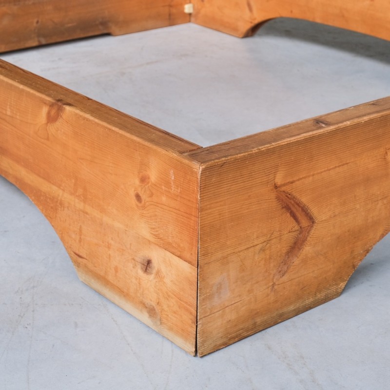 Vintage Russian pine bed by Mario Ceroli for Poltronova, Italy 1970