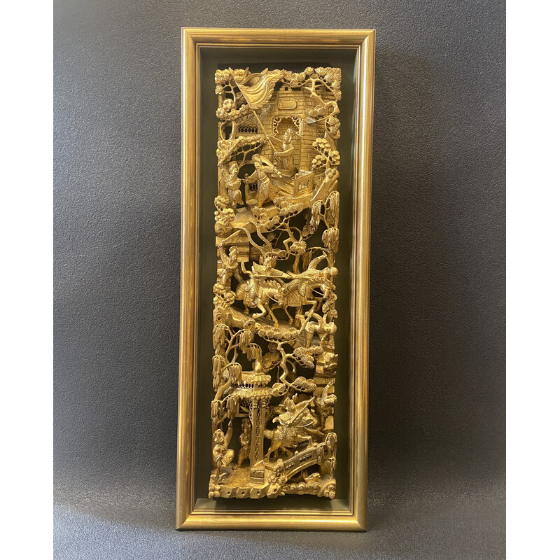 Panneau vintage en bois sculpté et doré, Chine