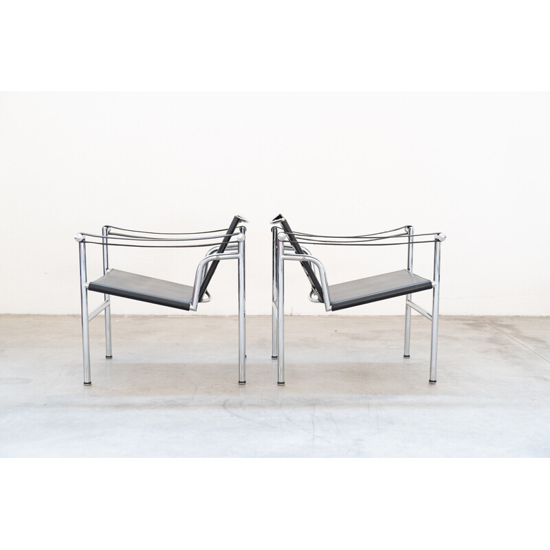 Paire de fauteuils vintage LC1 en cuir et acier par Le Corbusier et Pierre Jenneret pour Cassina, Italie 1970