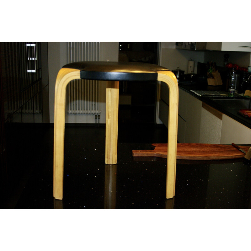 Tabouret vintage en bouleau et cuir d'Alvar Aalto pour Artek, 1960