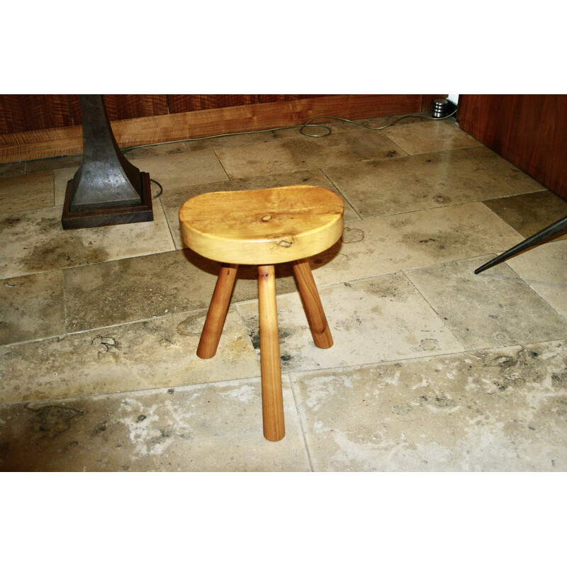 Vintage tripod stool in solid elm, Denmark 1960