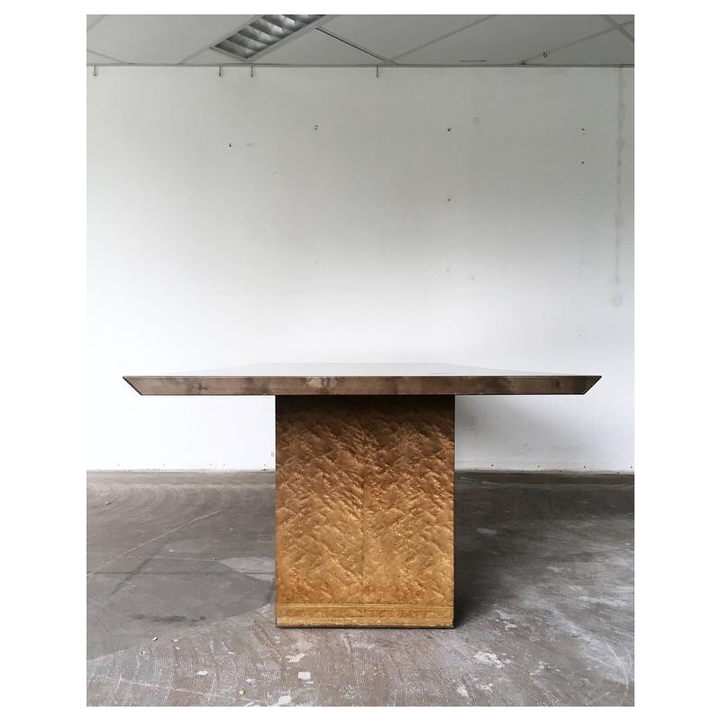 Saporiti dining table in bird's eye maple by Giovanni Offredi - 1960s