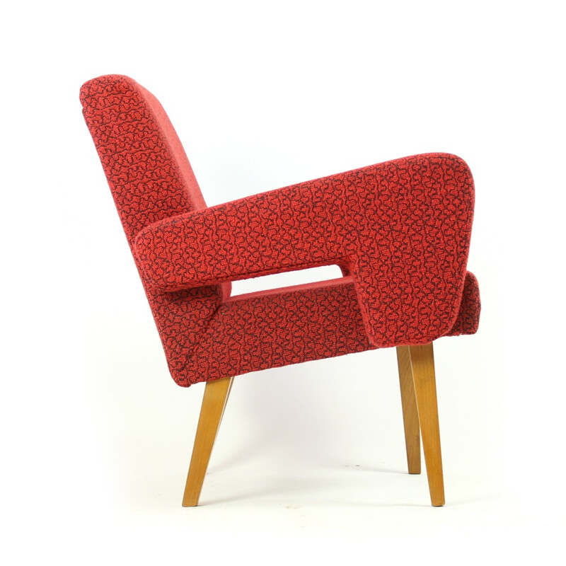Pair of red armchairs in fabric and wood - 1960s