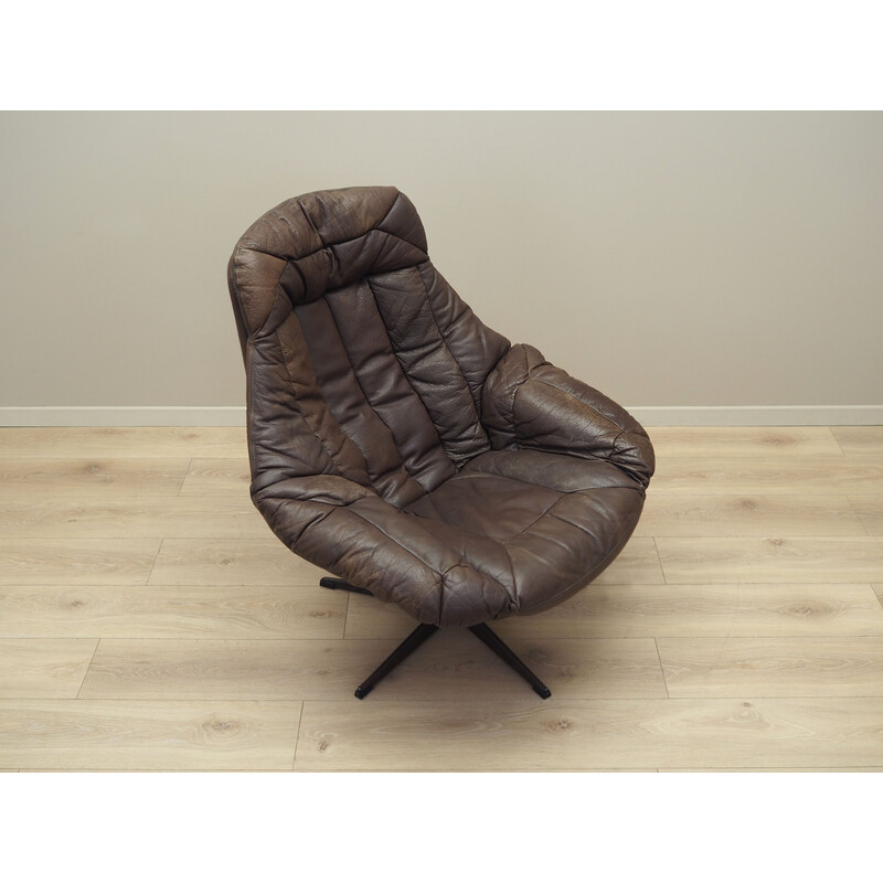 Vintage leather swivel armchair by Henry Walter Klein for Bramin, Denmark 1960