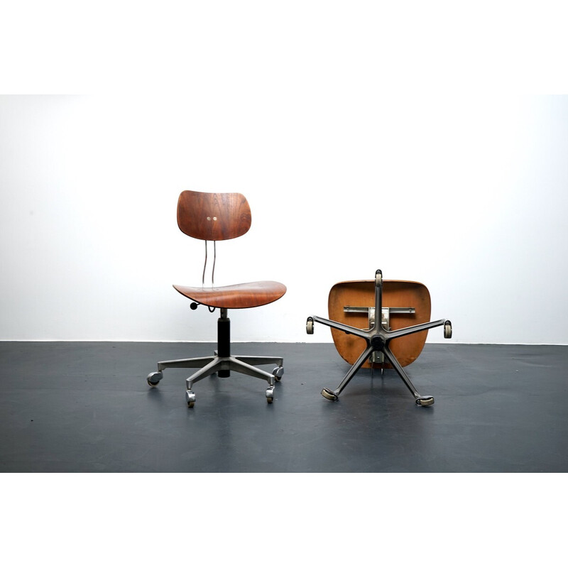 Pair of vintage SE 40 teak swivel armchairs by Egon Eiermann for Wilde and Spieth, Germany