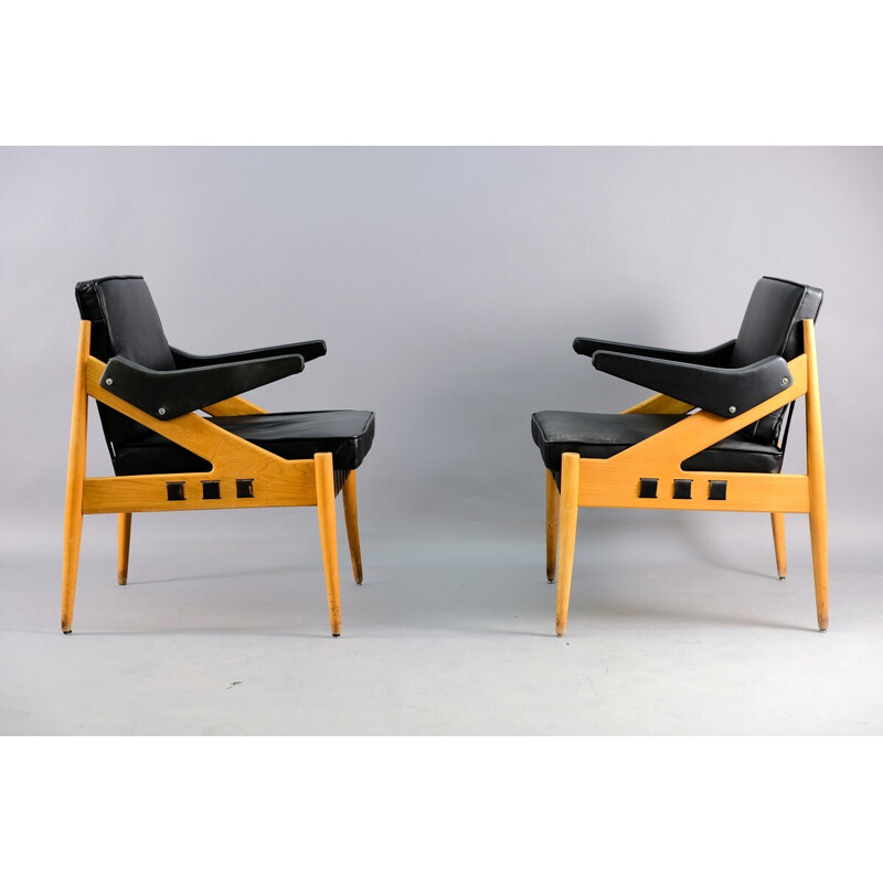 Pair of vintage SE122 A armchairs in beech wood and leather by Egon Eiermann for Wilde and Spieth, Germany 1950