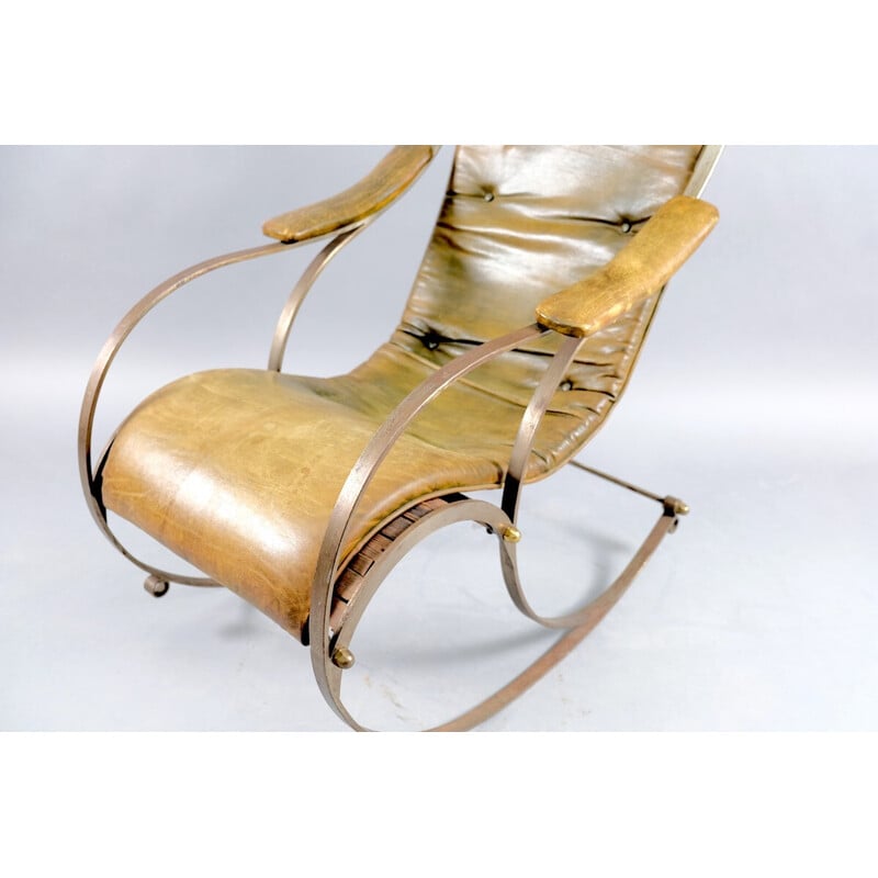 Cadeira de baloiço vintage em couro e metal de Peter Cooper para R.W. Winfried, Inglaterra 1890