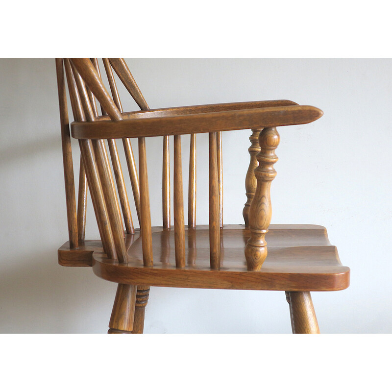 Vintage Windsor chair in solid oak with a horseshoe-shaped armrest, 1960