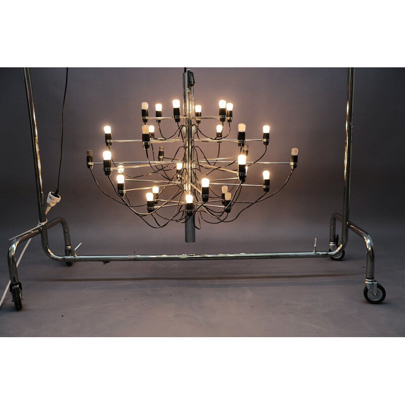 Vintage chandelier No. 2097/30 in iron by Gino Sarfatti for Arteluce, Italy 1960