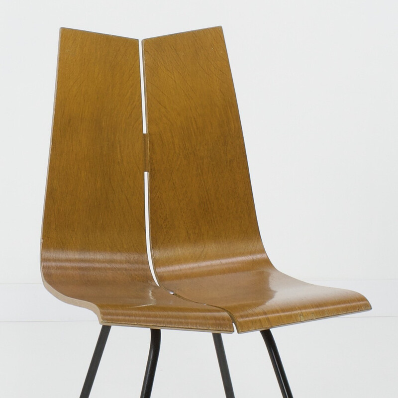 Cadeira vintage modelo “GA” em metal lacado preto e compensado de Hans Bellmann para Horgenglarus, Suíça, década de 1950