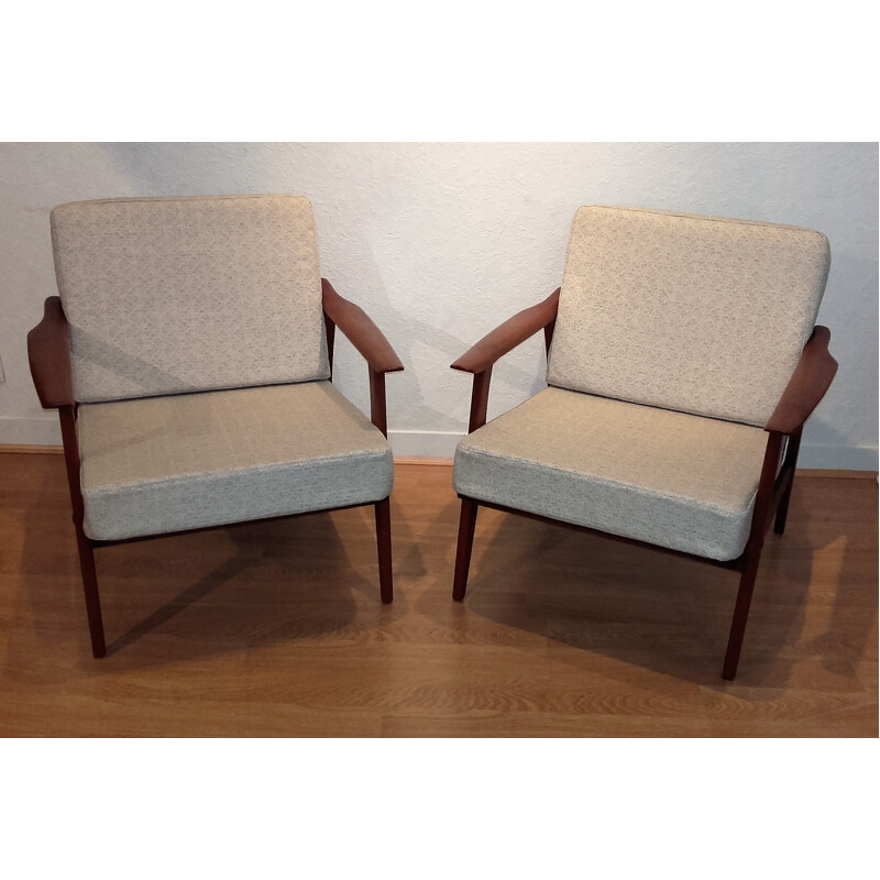 Pair of beige Scandinavian armchairs - 1960s